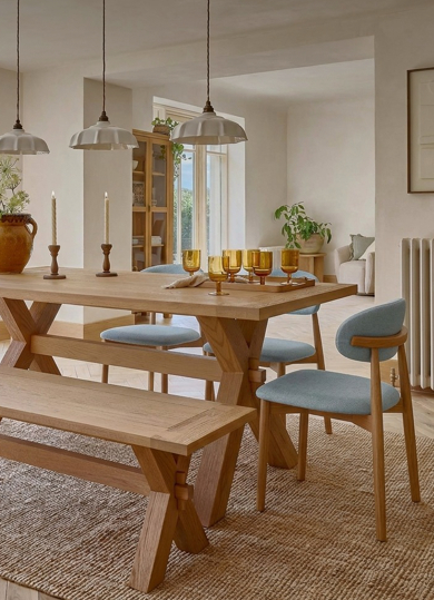 Dining room furniture - Durham Round Dining Table in Natural Oak