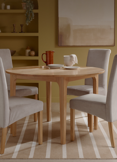 Dining room furniture - Durham Round Dining Table in Natural Oak
