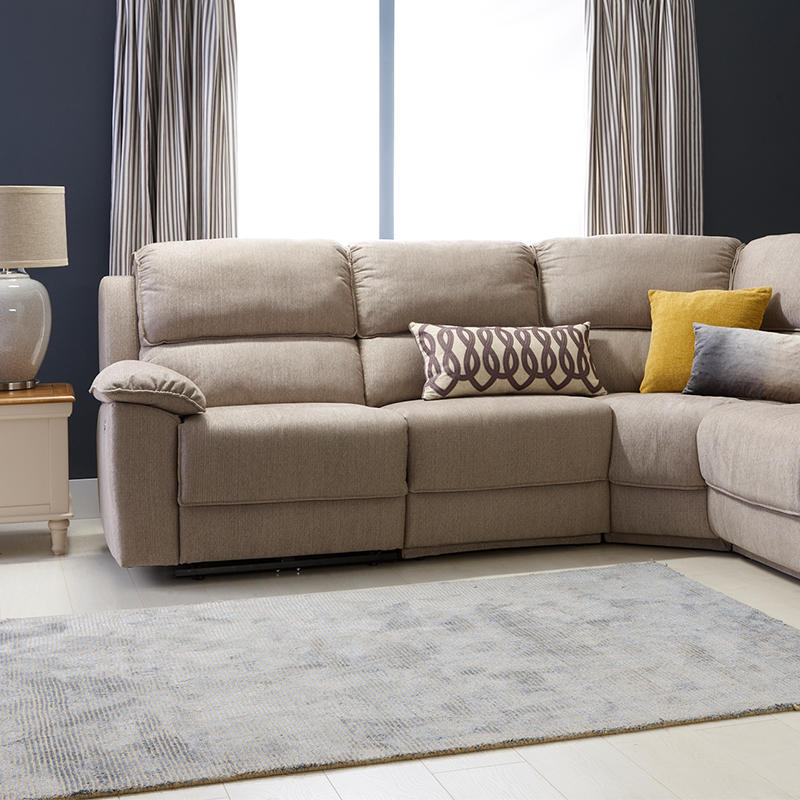 How to arrange the layout of a corner sofa