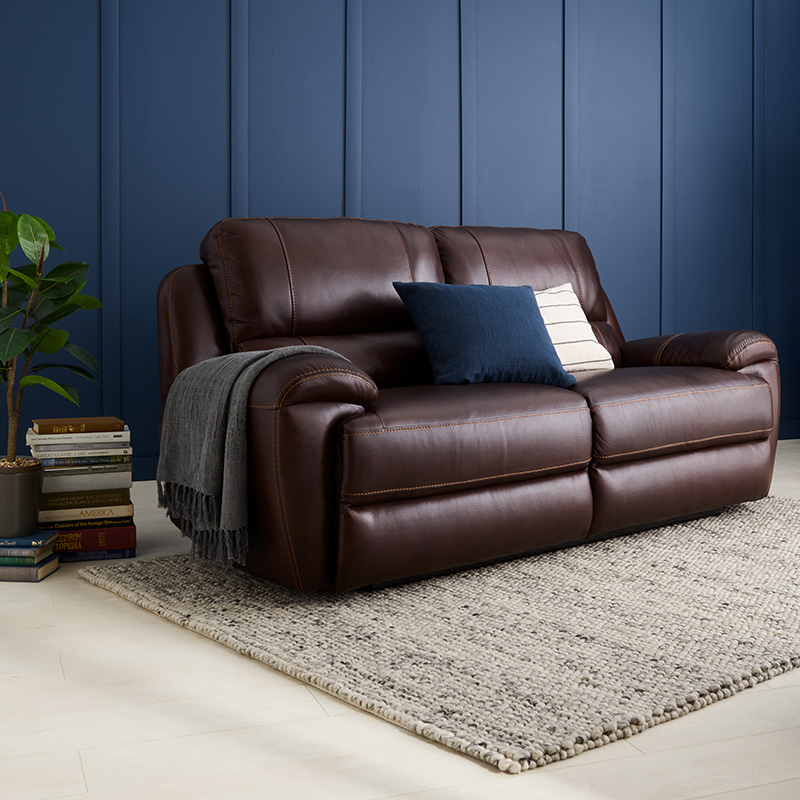Mixing Leather and Fabric Sofas