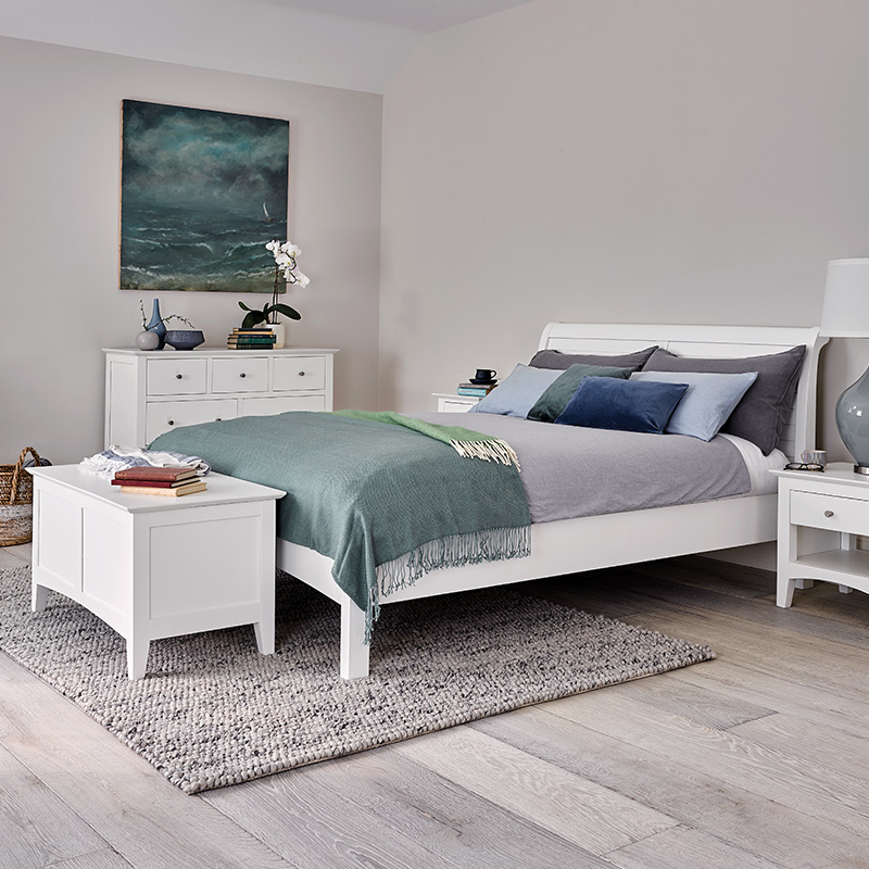 White bedroom furniture ideas for a soothing sleep space