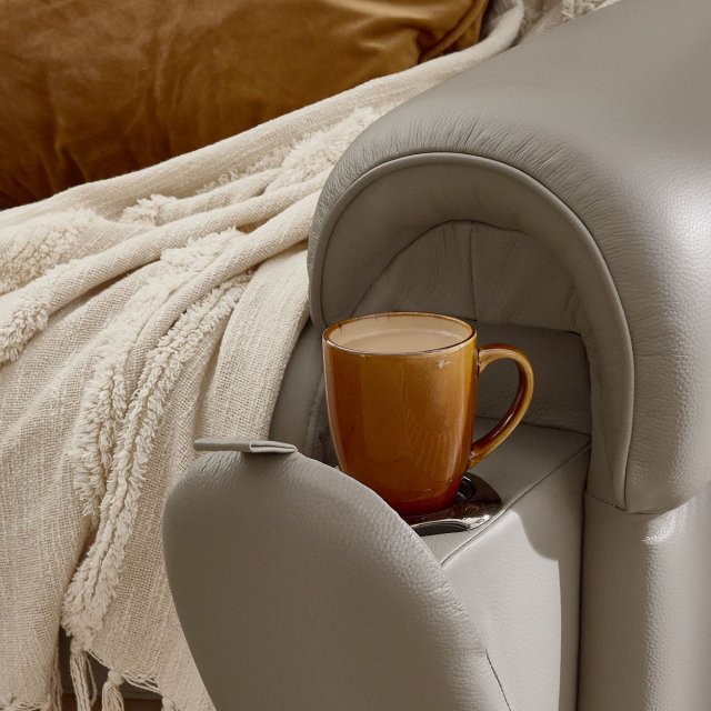 Ezra (Reclining Leather Sofas) KSP Image 2