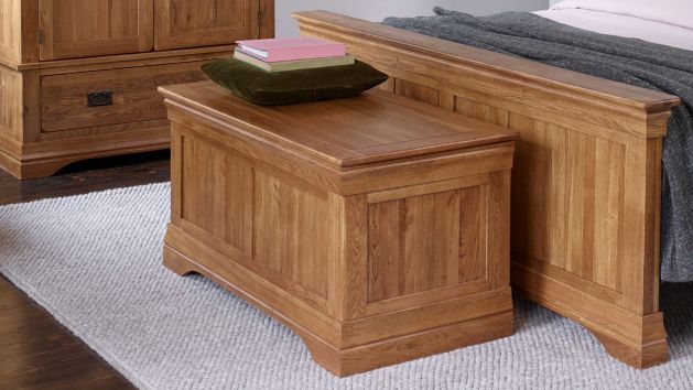 Oak Blanket Boxes