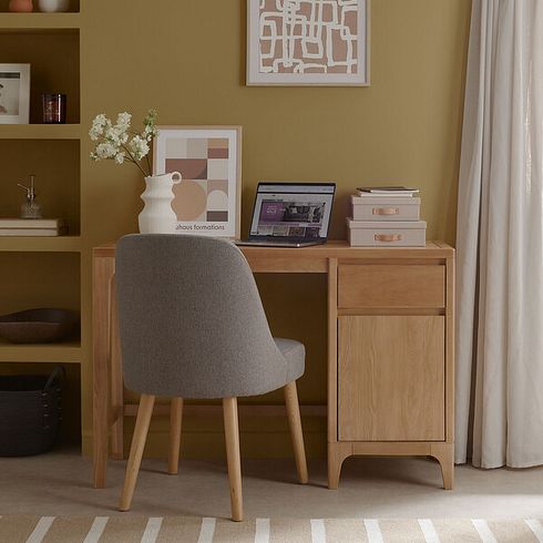 Durham Natural Oak Single Pedestal Desk