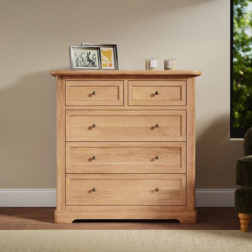 Chest of drawers