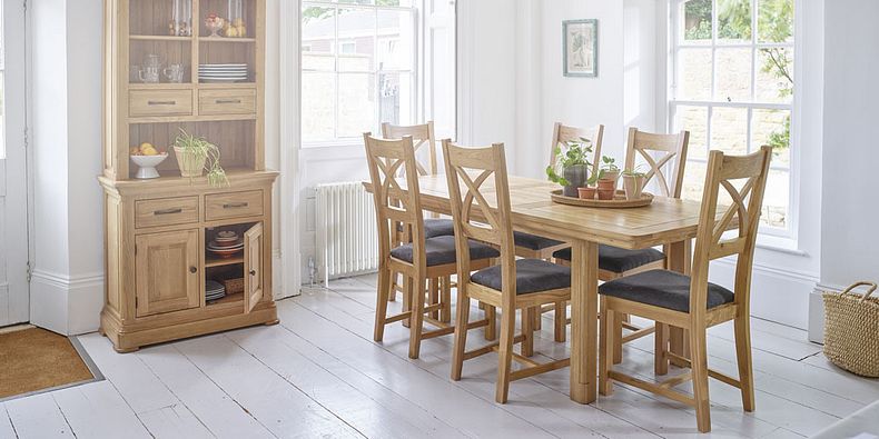 Oak Extendable Dining Table And Chairs Oak Furnitureland