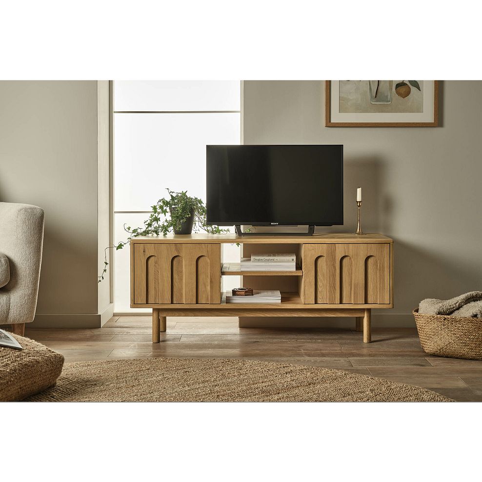 Belgrave Solid Natural Oak Large TV Unit 1