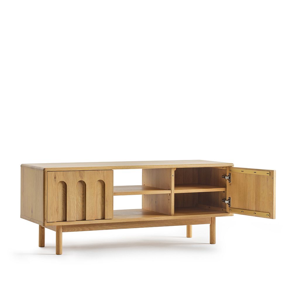 Belgrave Solid Natural Oak Large TV Unit 5