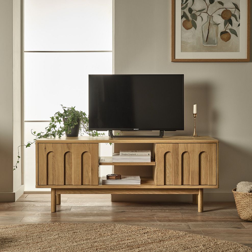 Belgrave Solid Natural Oak Large TV Unit 1