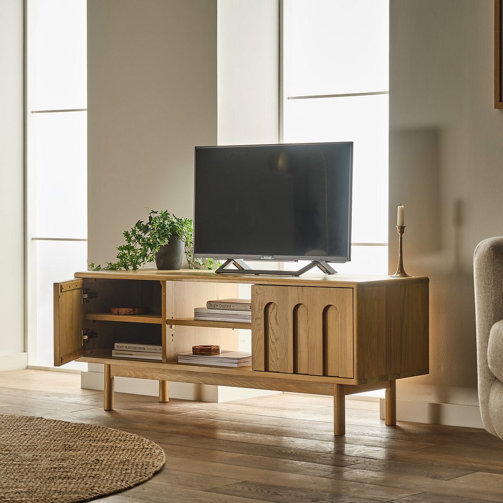 Belgrave Solid Natural Oak Large TV Unit 3