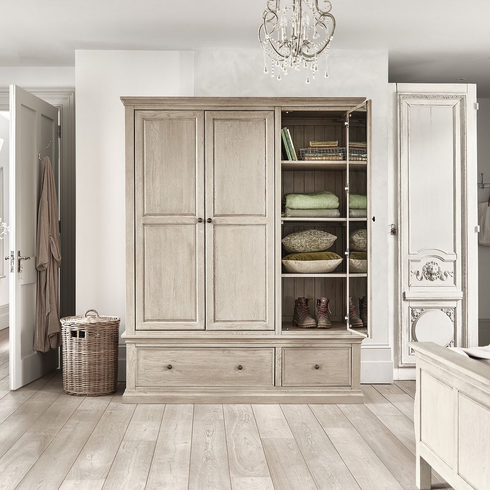 Burleigh Light Grey Triple Wardrobe - Solid Hardwood 2