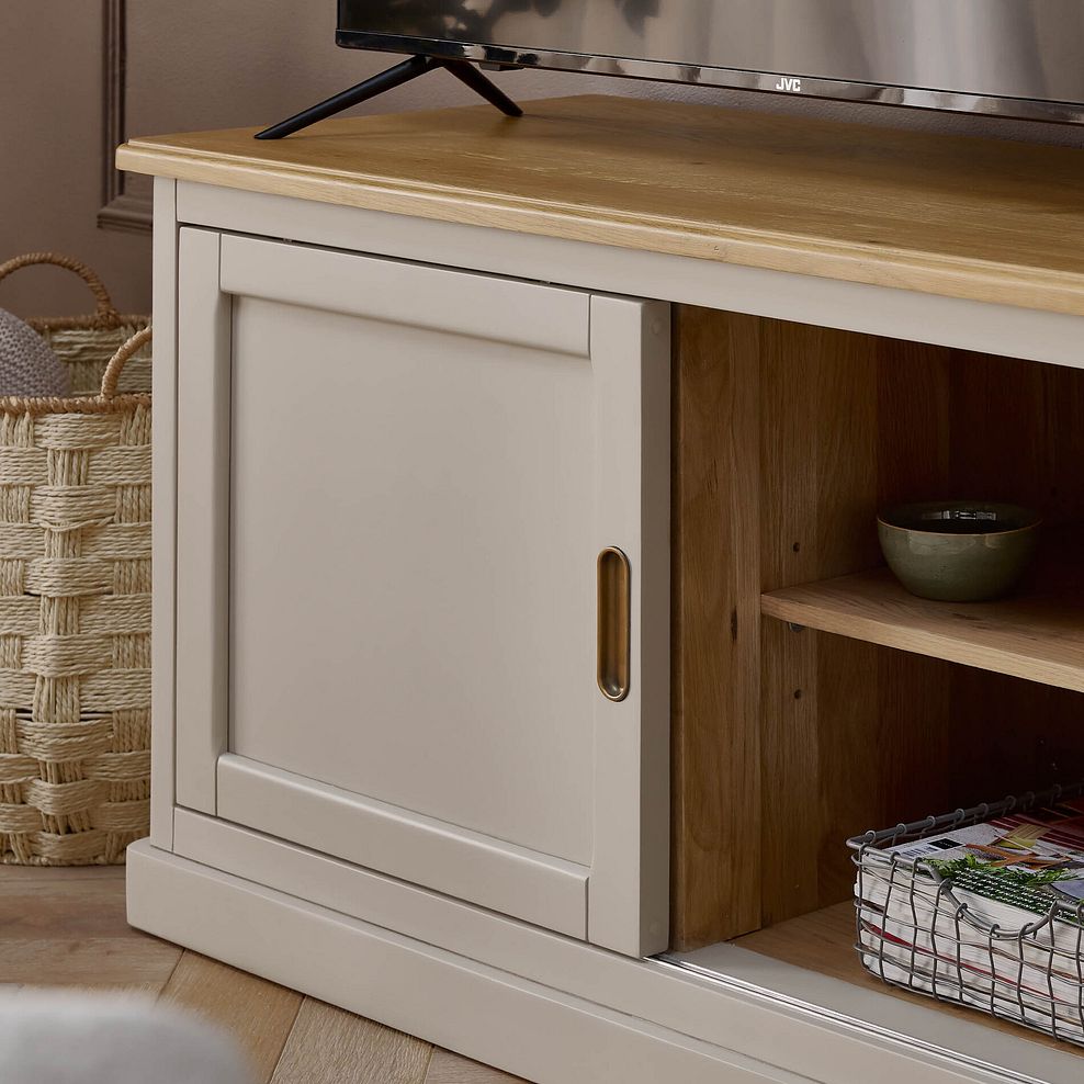 Henley Natural Oak and Stone Painted Hardwood Small TV Unit 2