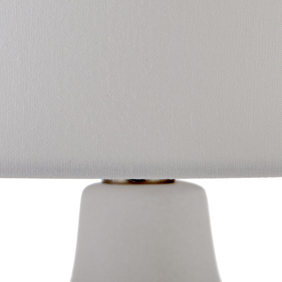 Hyatt Ceramic Table Lamp 7