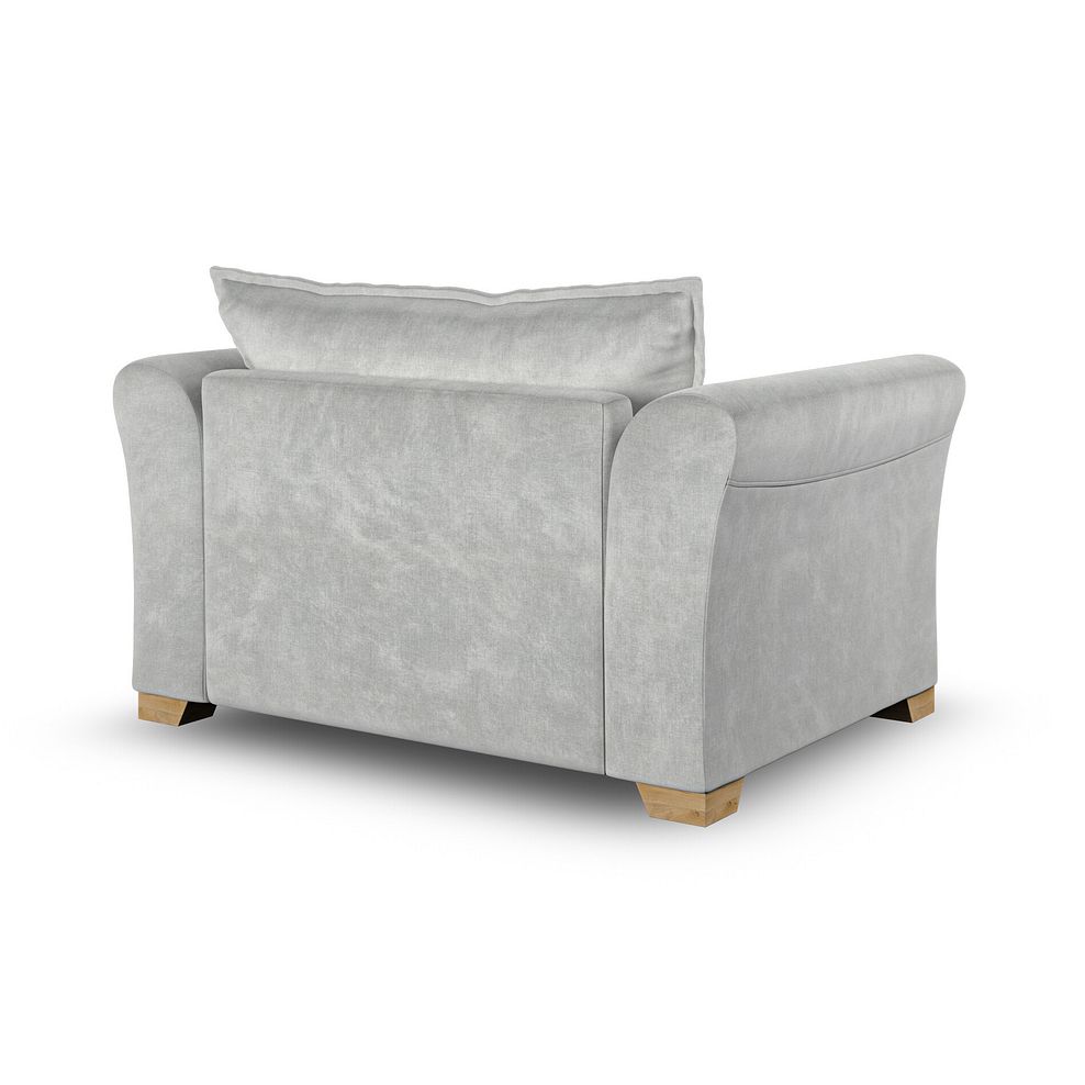Milldale Loveseat in Garda Showers Fabric with Grey Scatters 5