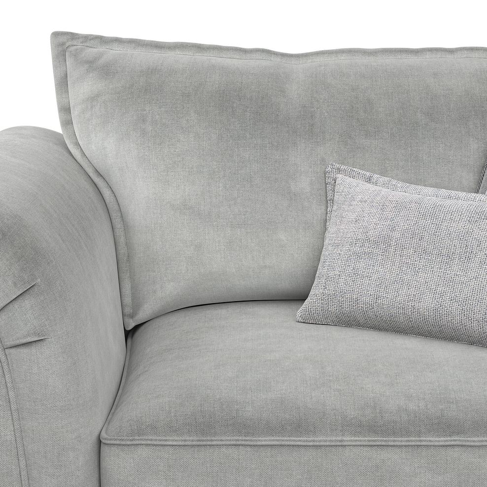 Milldale Loveseat in Garda Showers Fabric with Grey Scatters 9
