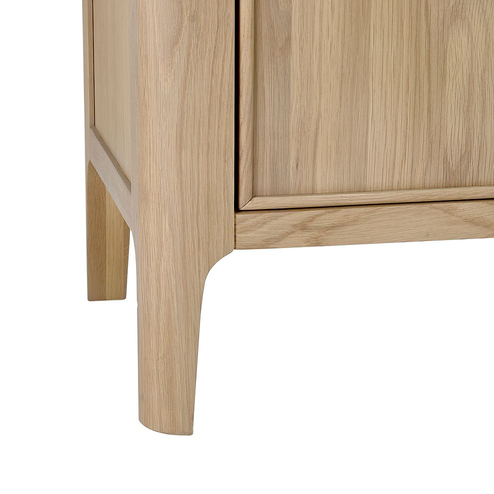 Newton Light Natural Solid Oak Small TV Unit 10