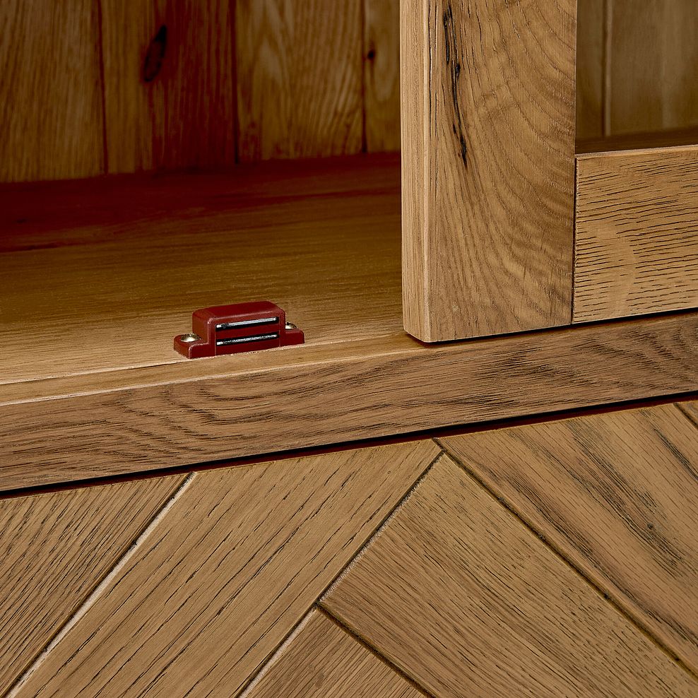 Parquet Brushed and Glazed Oak Glazed Display Cabinet 11