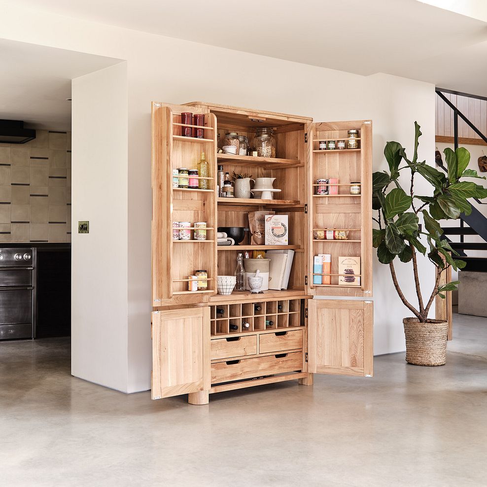 Romsey Natural Solid Oak Large Larder 3