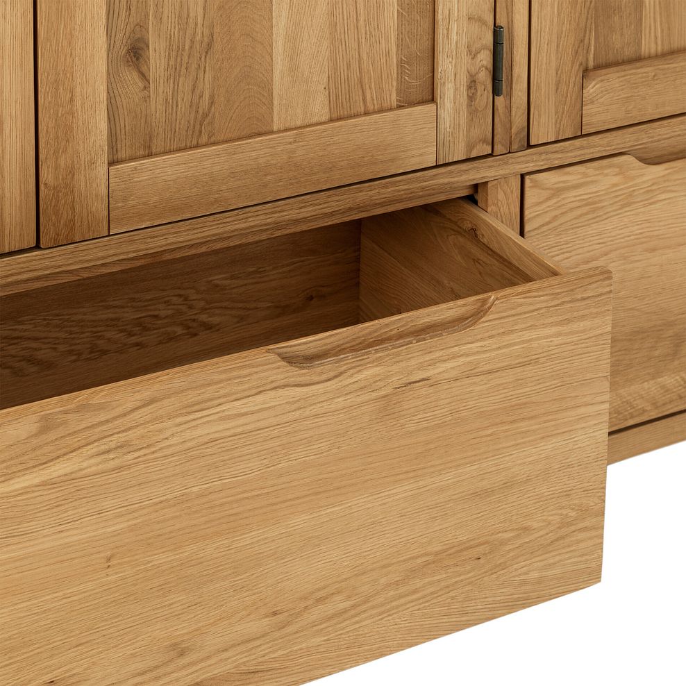 Romsey Natural Solid Oak Triple Wardrobe 10